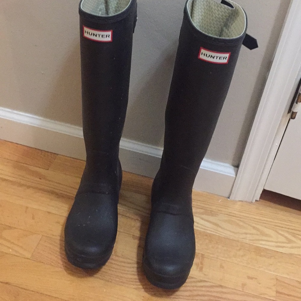Adjustable Calf Tall Hunter Boots